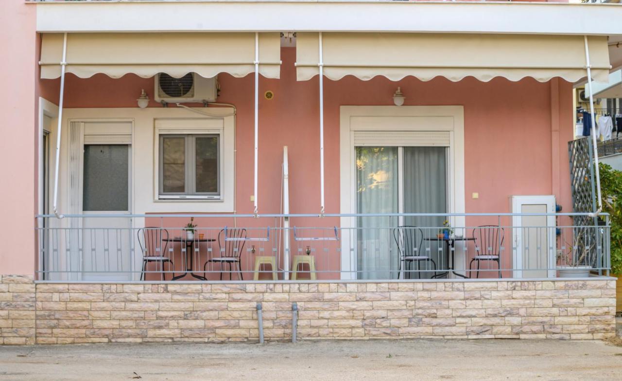 Peaceful Corner Apartment เปรเวซา ภายนอก รูปภาพ