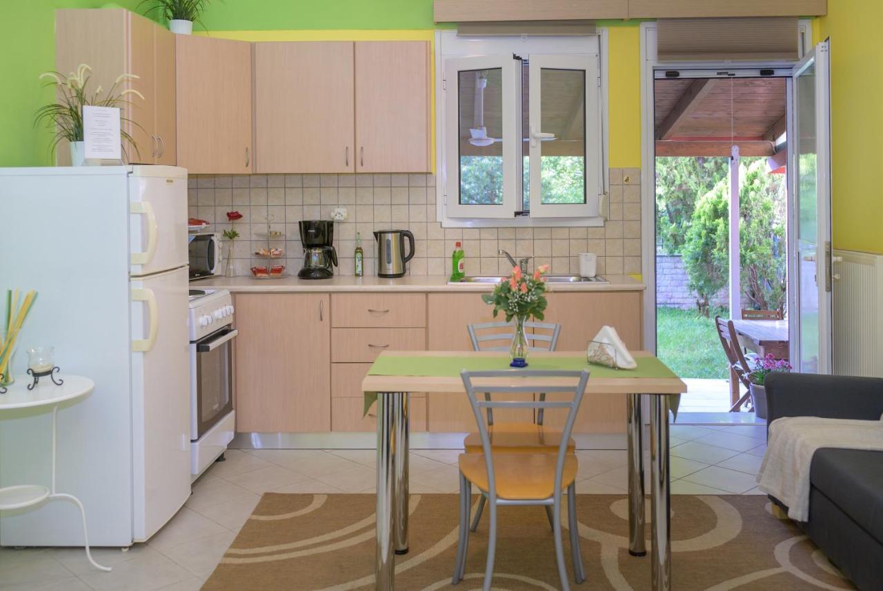 Peaceful Corner Apartment เปรเวซา ภายนอก รูปภาพ