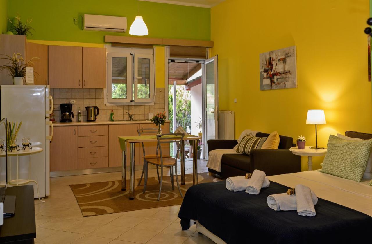 Peaceful Corner Apartment เปรเวซา ภายนอก รูปภาพ
